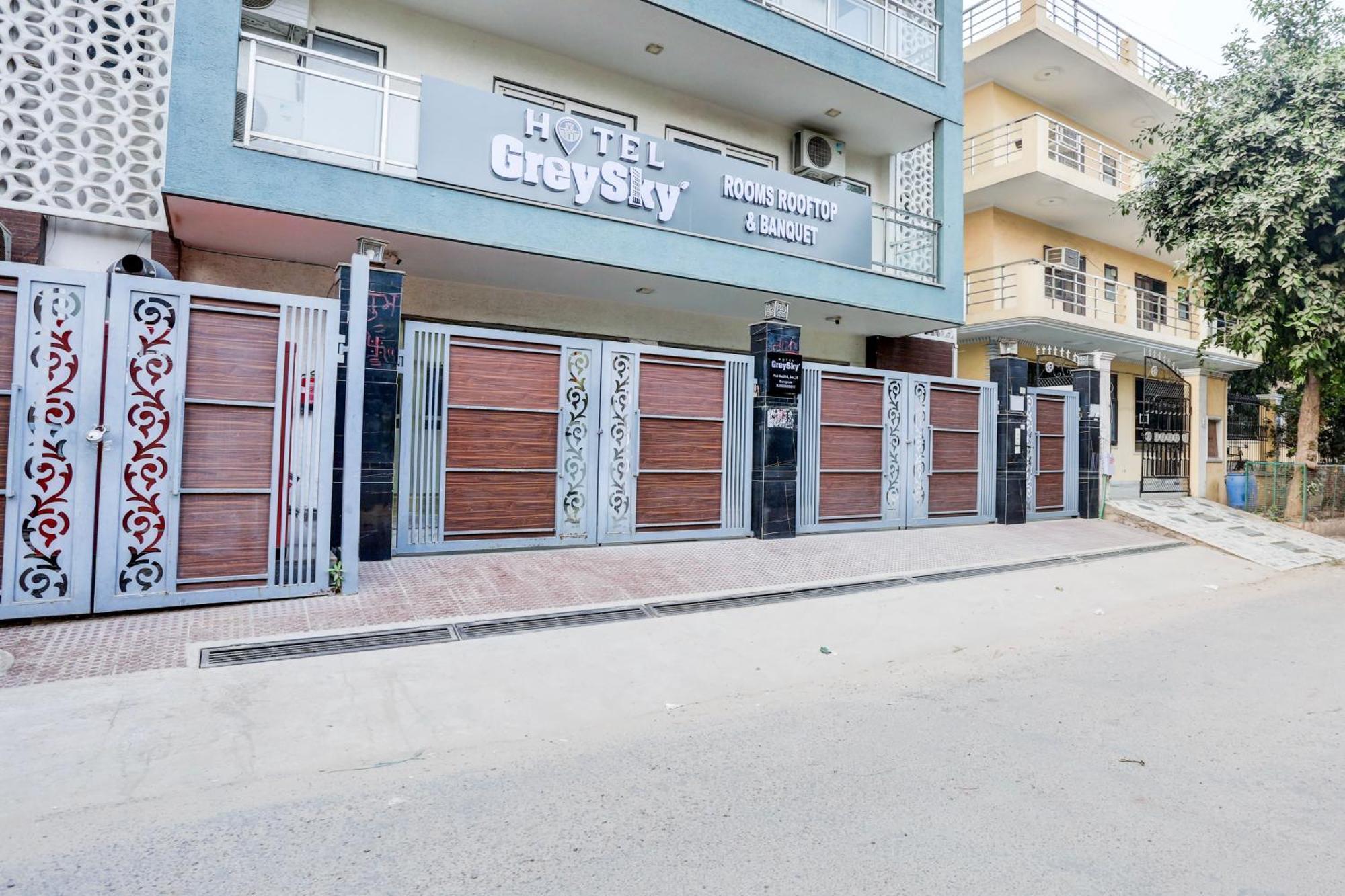Hotel Greysky Medicity คูร์เคาน์ ภายนอก รูปภาพ
